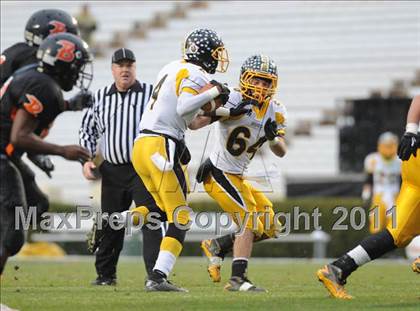 Thumbnail 3 in Murphy vs. Wallace-Rose Hill (NCHSAA 1A Final) photogallery.