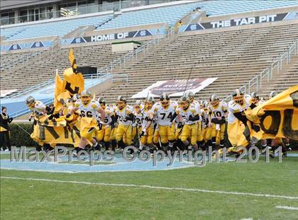 Thumbnail 2 in Murphy vs. Wallace-Rose Hill (NCHSAA 1A Final) photogallery.