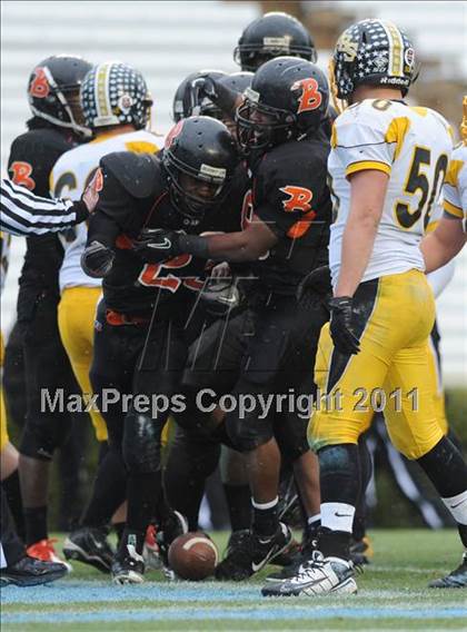 Thumbnail 3 in Murphy vs. Wallace-Rose Hill (NCHSAA 1A Final) photogallery.