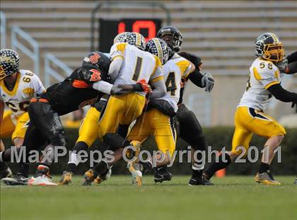 Thumbnail 3 in Murphy vs. Wallace-Rose Hill (NCHSAA 1A Final) photogallery.