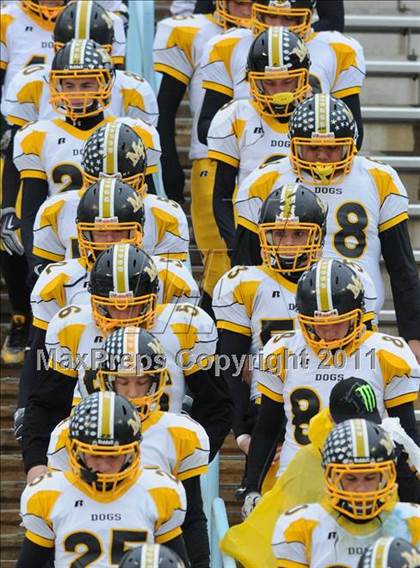 Thumbnail 1 in Murphy vs. Wallace-Rose Hill (NCHSAA 1A Final) photogallery.