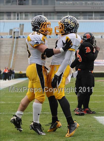 Thumbnail 3 in Murphy vs. Wallace-Rose Hill (NCHSAA 1A Final) photogallery.
