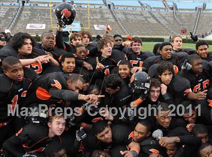 Thumbnail 1 in Murphy vs. Wallace-Rose Hill (NCHSAA 1A Final) photogallery.