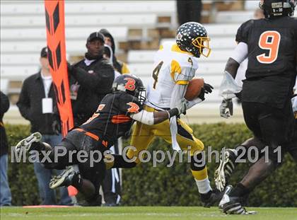 Thumbnail 2 in Murphy vs. Wallace-Rose Hill (NCHSAA 1A Final) photogallery.
