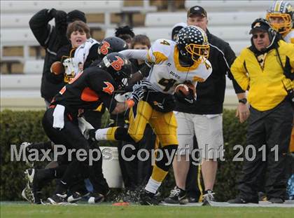 Thumbnail 3 in Murphy vs. Wallace-Rose Hill (NCHSAA 1A Final) photogallery.