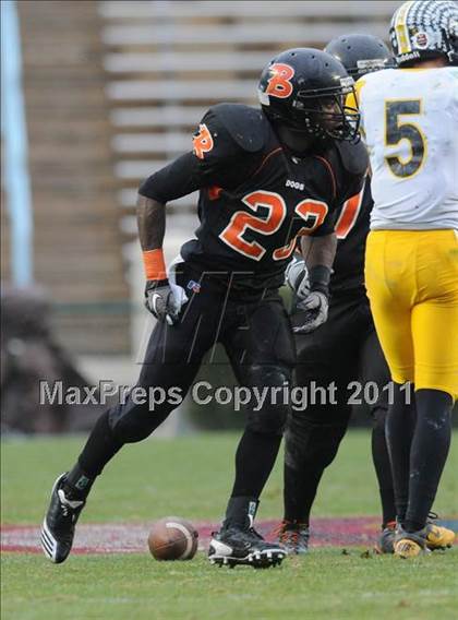 Thumbnail 2 in Murphy vs. Wallace-Rose Hill (NCHSAA 1A Final) photogallery.