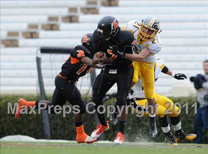 Thumbnail 2 in Murphy vs. Wallace-Rose Hill (NCHSAA 1A Final) photogallery.