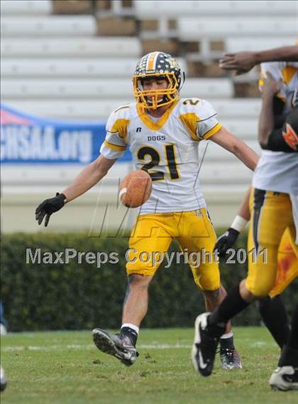Thumbnail 1 in Murphy vs. Wallace-Rose Hill (NCHSAA 1A Final) photogallery.