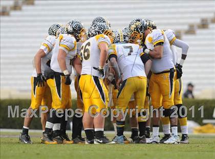 Thumbnail 3 in Murphy vs. Wallace-Rose Hill (NCHSAA 1A Final) photogallery.