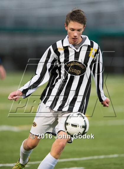 Thumbnail 2 in Stanwood vs. Inglemoor photogallery.
