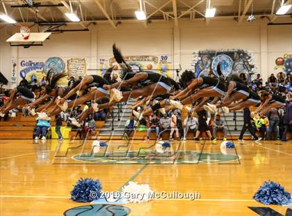 Thumbnail 2 in Potter's House Christian @ Ribault photogallery.