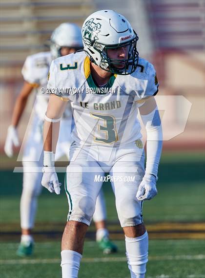 Thumbnail 3 in Woodland Christian vs. Le Grand (CIF SJS D7 Final) photogallery.