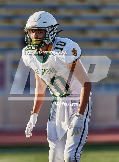 Thumbnail 3 in Woodland Christian vs. Le Grand (CIF SJS D7 Final) photogallery.