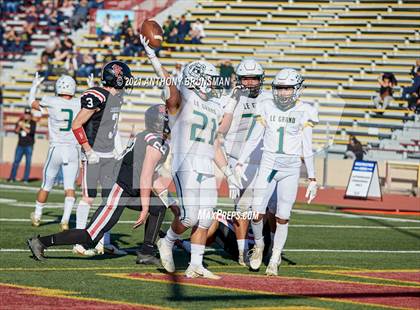 Thumbnail 2 in Woodland Christian vs. Le Grand (CIF SJS D7 Final) photogallery.