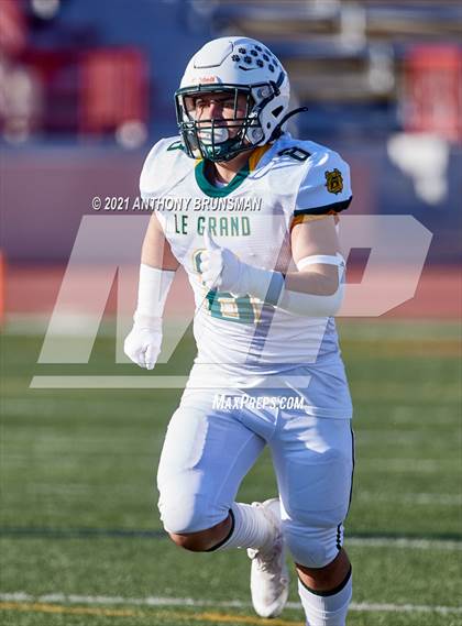 Thumbnail 3 in Woodland Christian vs. Le Grand (CIF SJS D7 Final) photogallery.