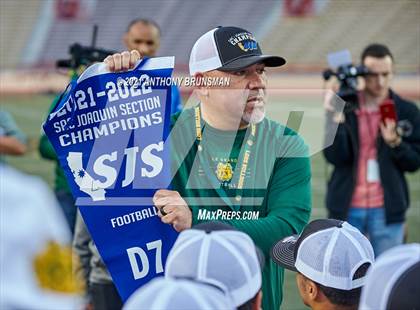 Thumbnail 3 in Woodland Christian vs. Le Grand (CIF SJS D7 Final) photogallery.