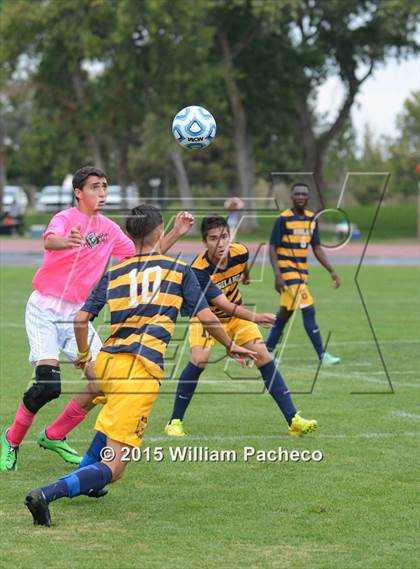 Thumbnail 3 in Highland @ Albuquerque Academy photogallery.