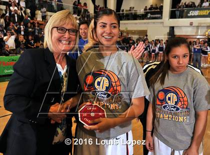 Thumbnail 2 in Duarte vs. St. Paul (CIF SS D4AA Final) photogallery.