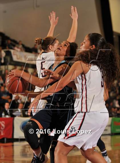 Thumbnail 3 in Duarte vs. St. Paul (CIF SS D4AA Final) photogallery.