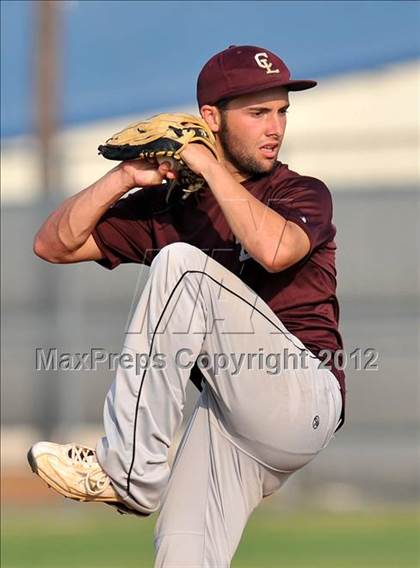 Thumbnail 1 in Colbert @ Krum photogallery.