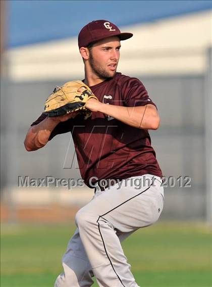 Thumbnail 2 in Colbert @ Krum photogallery.