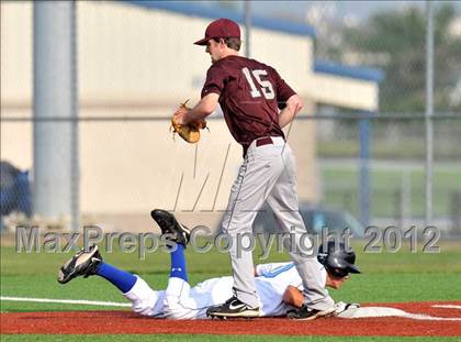 Thumbnail 3 in Colbert @ Krum photogallery.