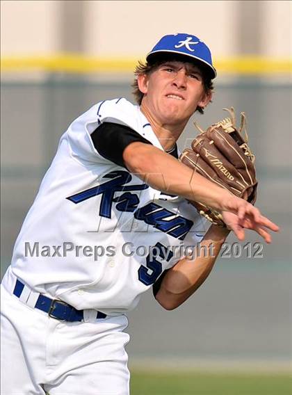 Thumbnail 2 in Colbert @ Krum photogallery.