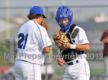 Thumbnail 1 in Colbert @ Krum photogallery.