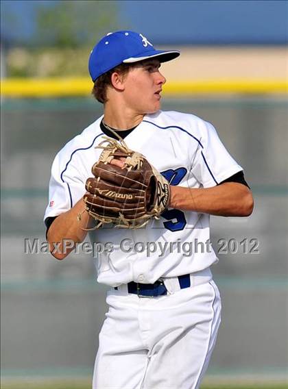 Thumbnail 2 in Colbert @ Krum photogallery.