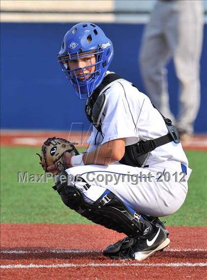 Thumbnail 2 in Colbert @ Krum photogallery.