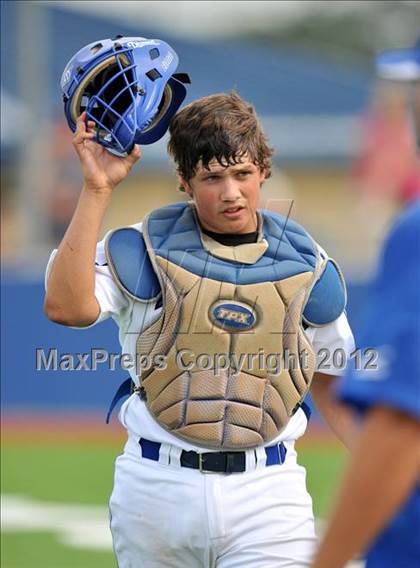 Thumbnail 2 in Colbert @ Krum photogallery.