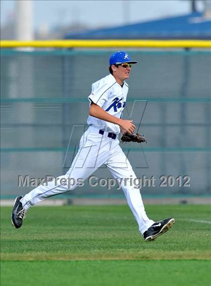 Thumbnail 1 in Colbert @ Krum photogallery.