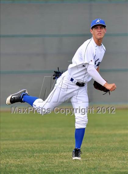 Thumbnail 2 in Colbert @ Krum photogallery.