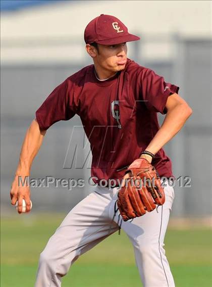 Thumbnail 1 in Colbert @ Krum photogallery.