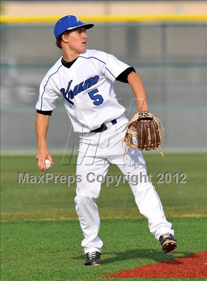 Thumbnail 3 in Colbert @ Krum photogallery.