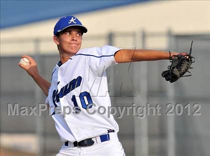 Thumbnail 1 in Colbert @ Krum photogallery.