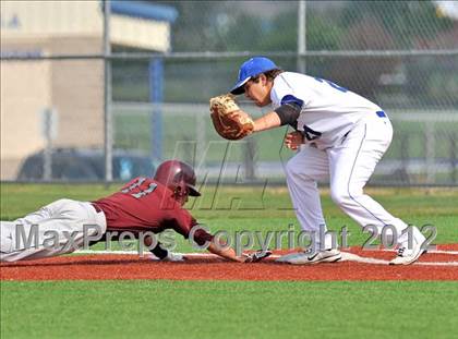 Thumbnail 3 in Colbert @ Krum photogallery.