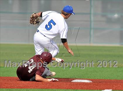 Thumbnail 3 in Colbert @ Krum photogallery.