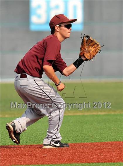 Thumbnail 2 in Colbert @ Krum photogallery.