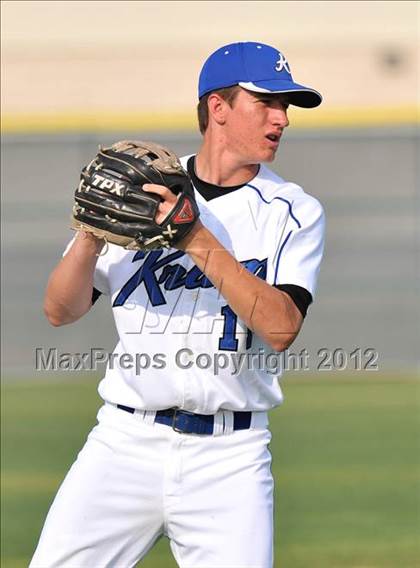 Thumbnail 1 in Colbert @ Krum photogallery.