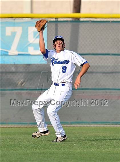 Thumbnail 2 in Colbert @ Krum photogallery.