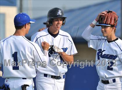 Thumbnail 1 in Colbert @ Krum photogallery.