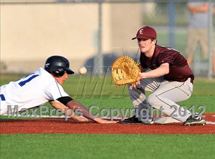 Thumbnail 2 in Colbert @ Krum photogallery.