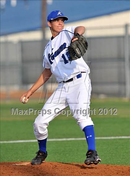 Thumbnail 3 in Colbert @ Krum photogallery.