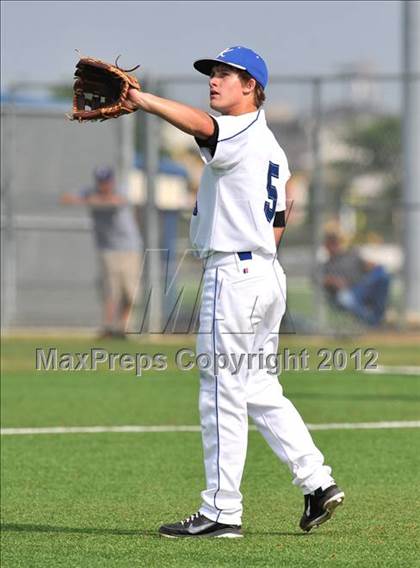 Thumbnail 3 in Colbert @ Krum photogallery.