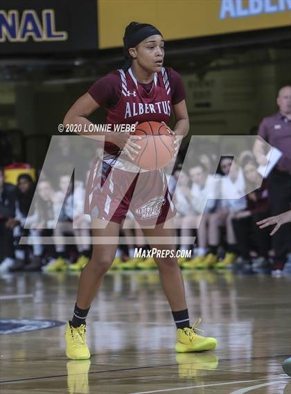 Thumbnail 3 in Ursuline vs. Albertus Magnus (Section 1 Class AA Semifinal) photogallery.