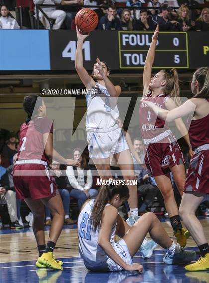 Thumbnail 2 in Ursuline vs. Albertus Magnus (Section 1 Class AA Semifinal) photogallery.
