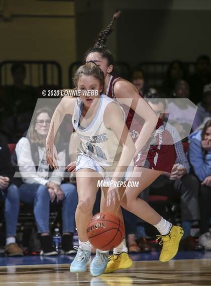 Thumbnail 2 in Ursuline vs. Albertus Magnus (Section 1 Class AA Semifinal) photogallery.