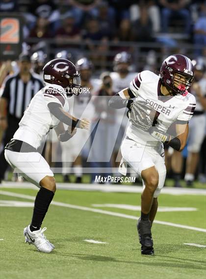 Thumbnail 1 in Grand Saline vs Cooper photogallery.