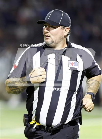 Thumbnail 1 in Grand Saline vs Cooper photogallery.